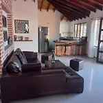 Hermosa Casa Con Piscina
